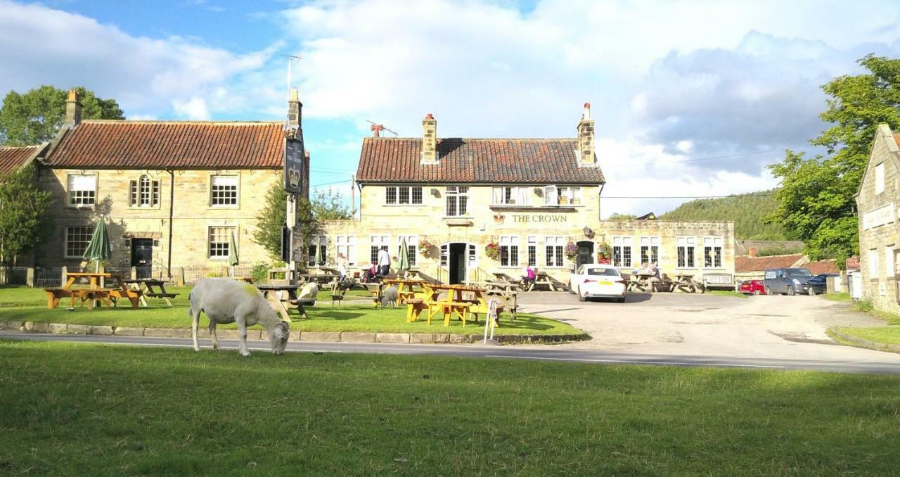 The Crown, Hutton Le Hole Villa Exterior photo